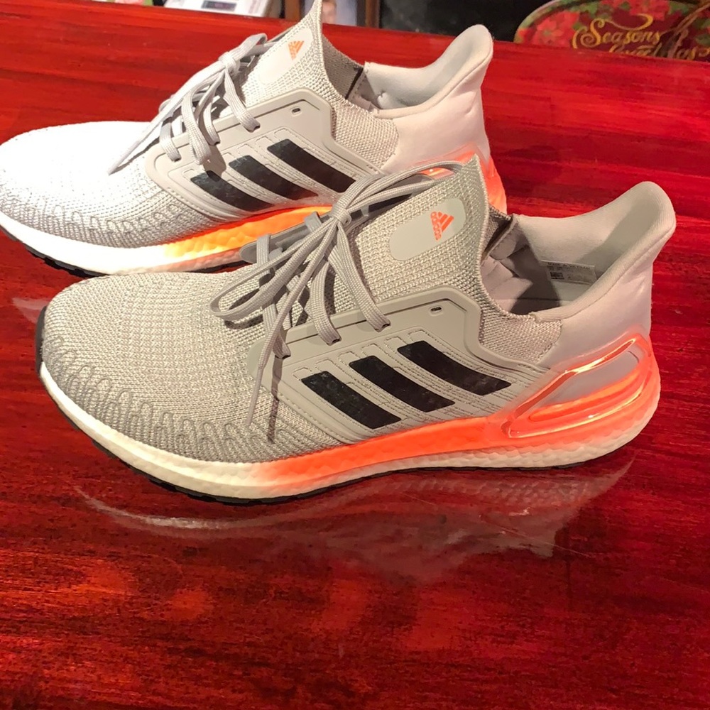 Women’s Ultraboost 20 grey pink size 11